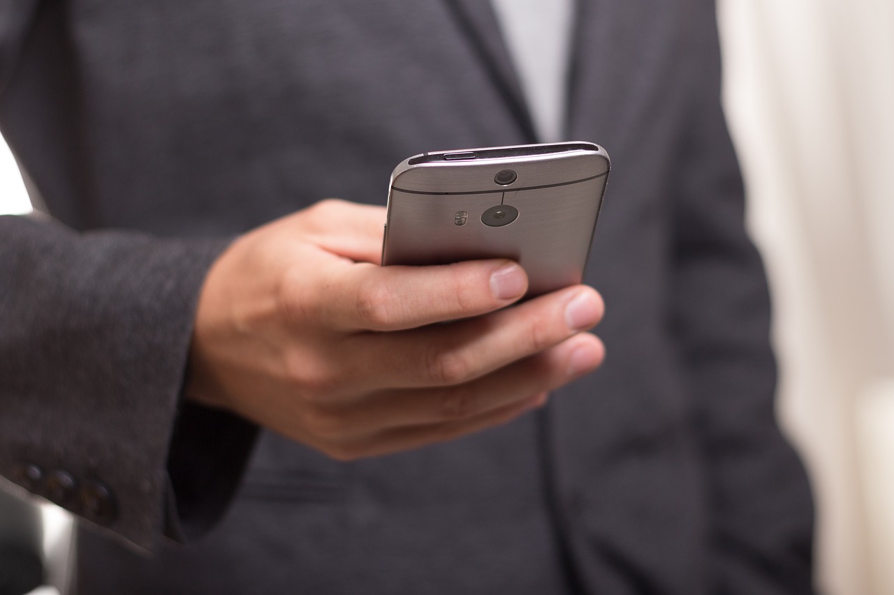 How to send SMS messages on your Android phone